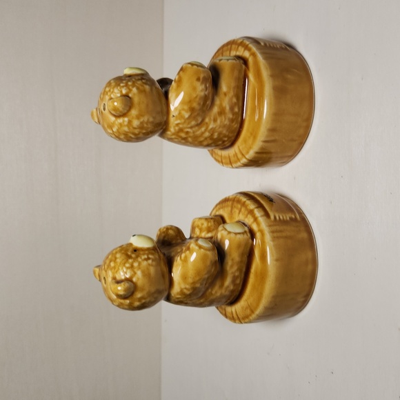 Vintage Algonquin Park Ont Bear salt and pepper shakers - Picture 4 of 8